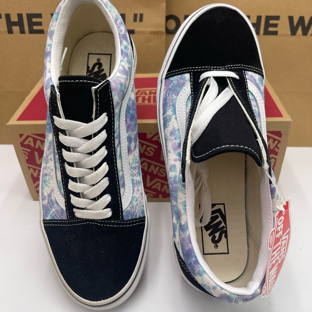 Vans Men’s Old Skool
(Englshlvndrtiedye)Blkprp English Lavender Tie-Dye Sneakers - Picture 11 of 16